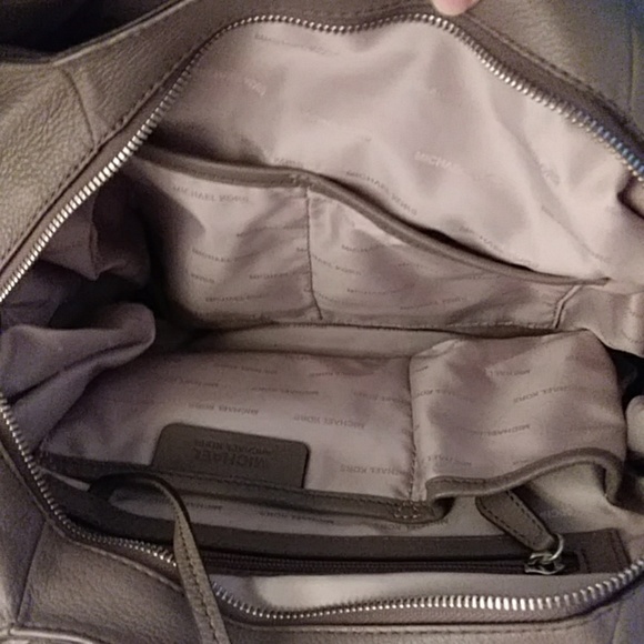 Michael Kors hobo bag - Picture 7 of 8